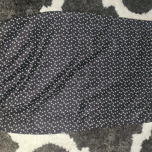 Shein Size Large Black with white hearts skirt